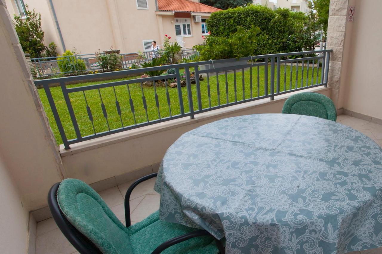 Villa Alesa Tučepi Eksteriør billede