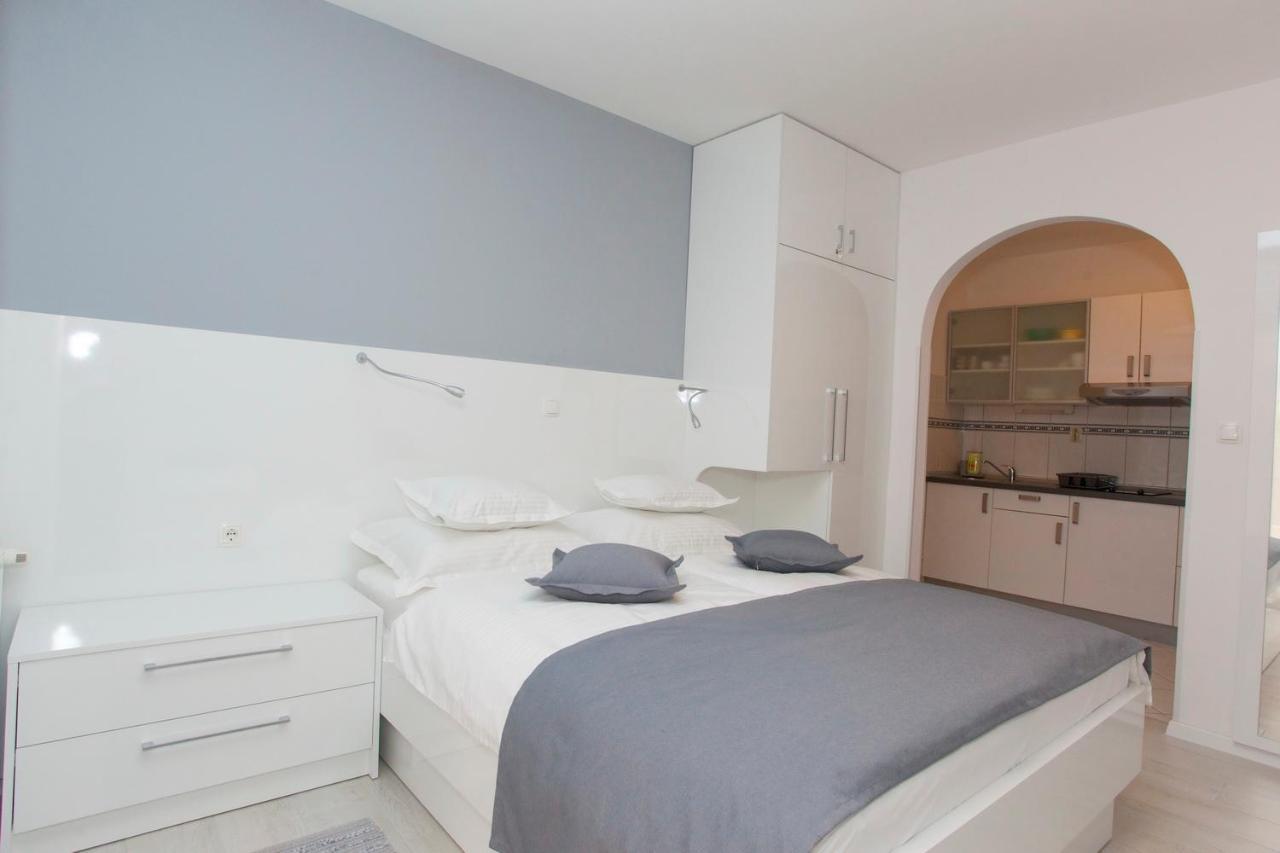 Villa Alesa Tučepi Eksteriør billede